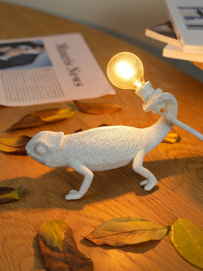 CamouGlow – Harmlampa i resin med charmig kameleondetalj | Veska