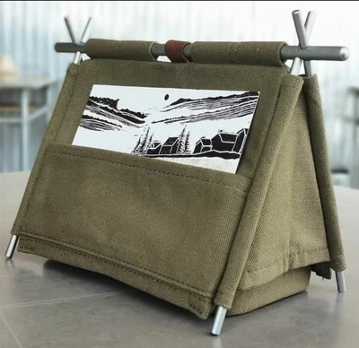 Camping Dreams Tält Skrivbord Kalender | Veska grön