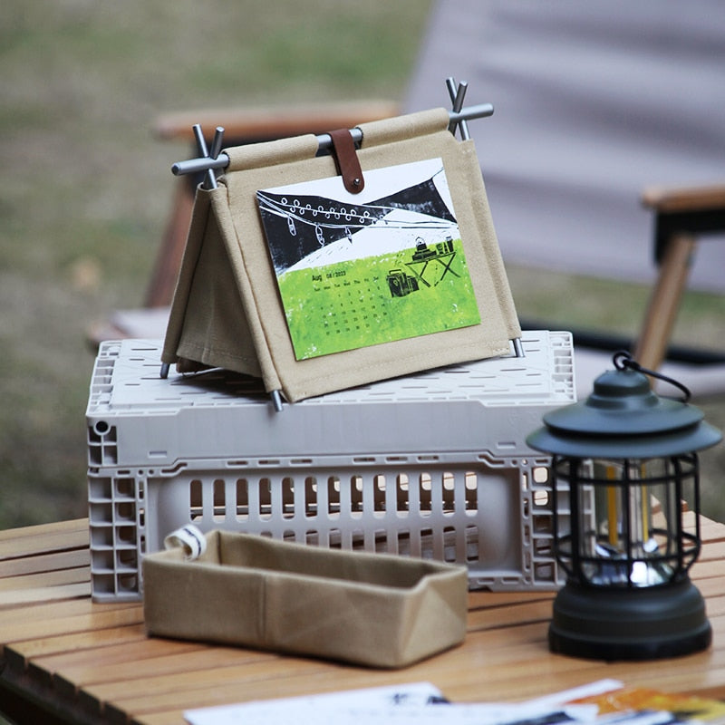 Camping Dreams Tält Skrivbord Kalender | Veska