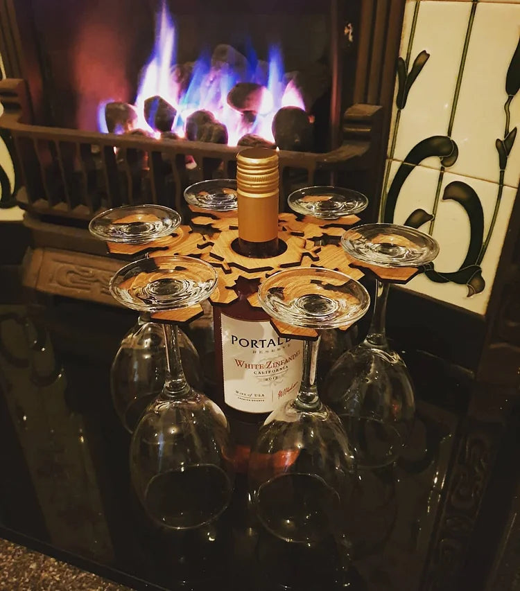 charmig vinrack i snöflingedesign | Veska