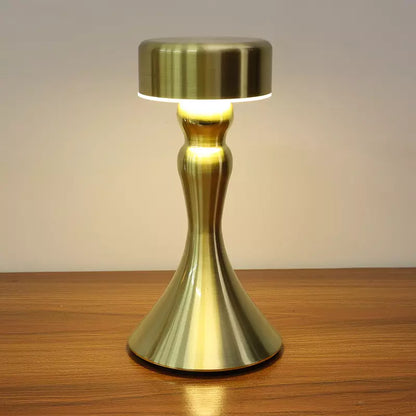 ChicLuxe – Trådlampa med laddningsfunktion Veska