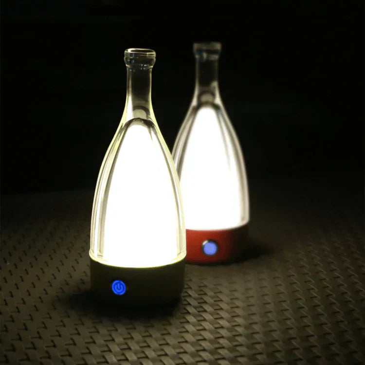 CorkGlow - Vinflaskabordslampa | Veska
