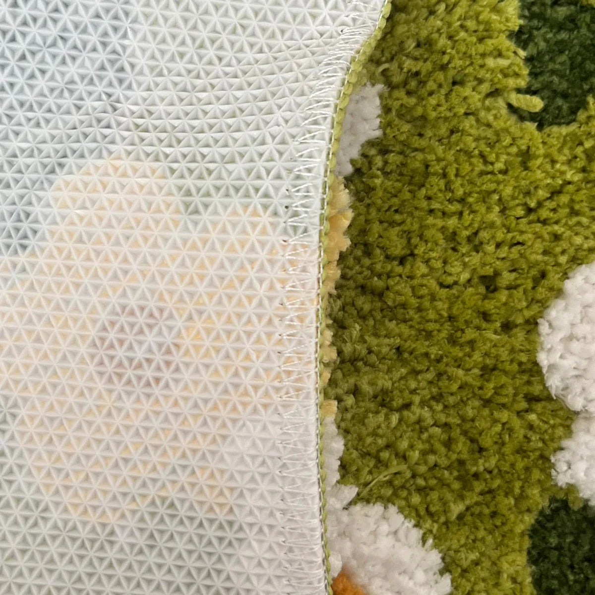 Daisy Tufting Moss Badrumsmatta | Veska