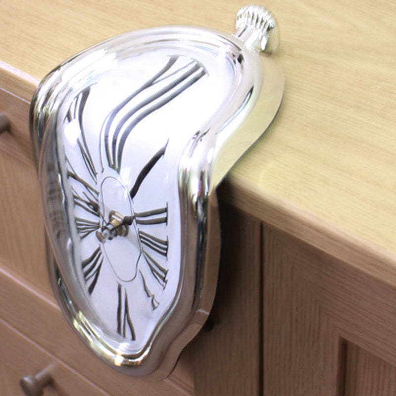 DaliTime Konstnärlig smält klocka med ikonisk elegans för bord eller hylla | Veska