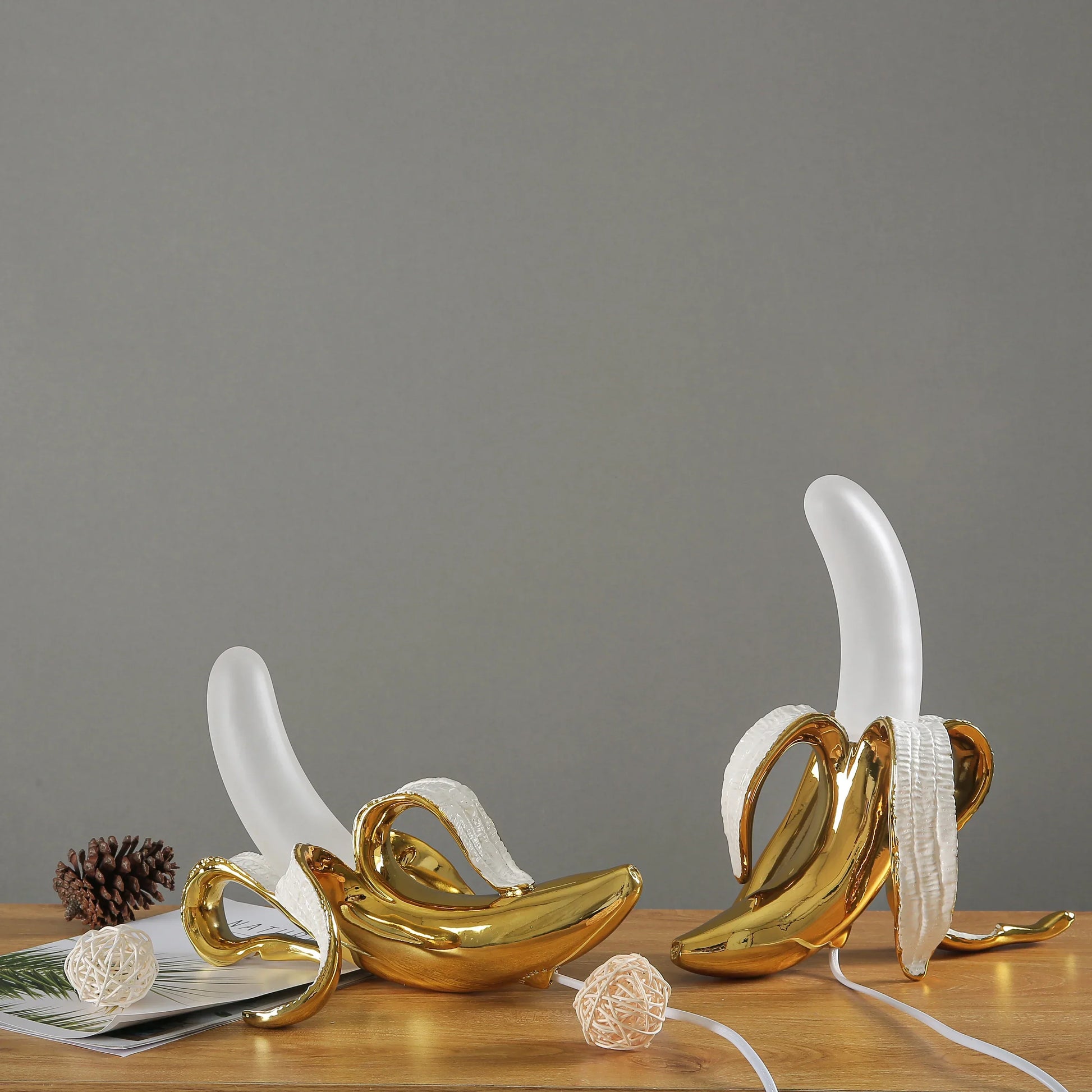 Dekorativ Bananlampa – Modern Bordslampa för Stilig Interiördesign | Veska