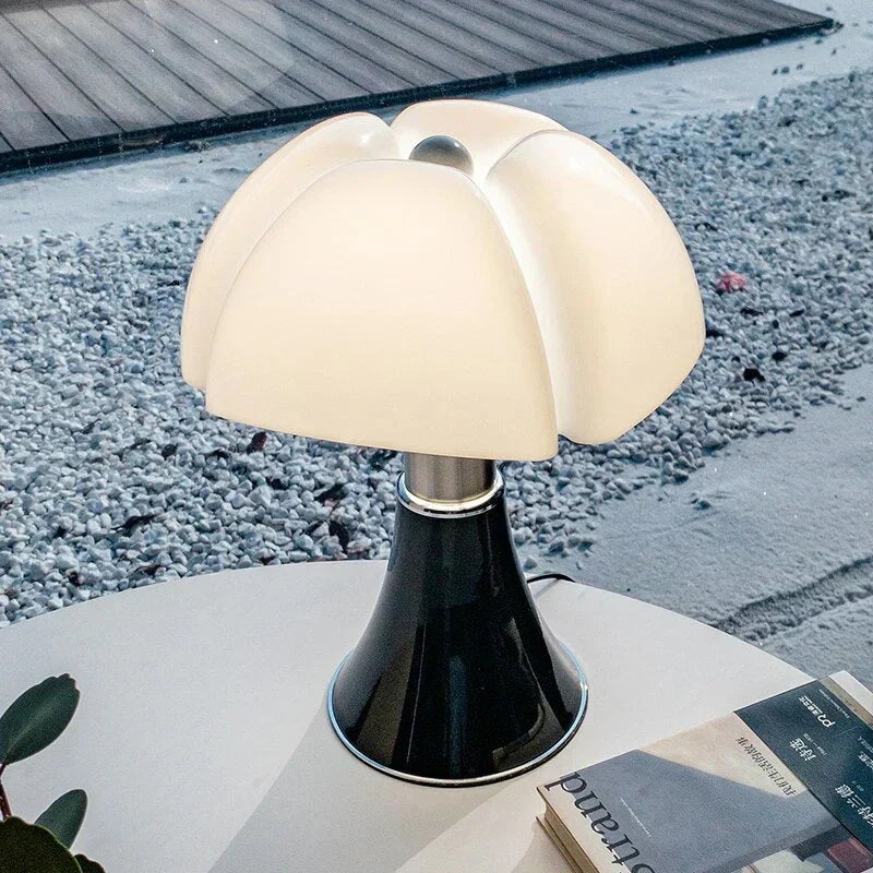 Designer Blomsterbordslampa - FloraLuxe | Veska