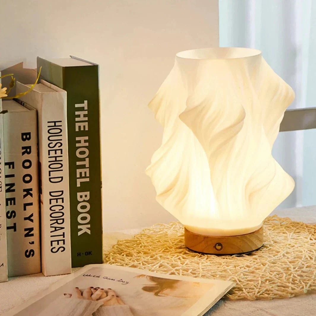 Designer LED bordslampa med mjukt ljus för mysiga interiörer | Veska