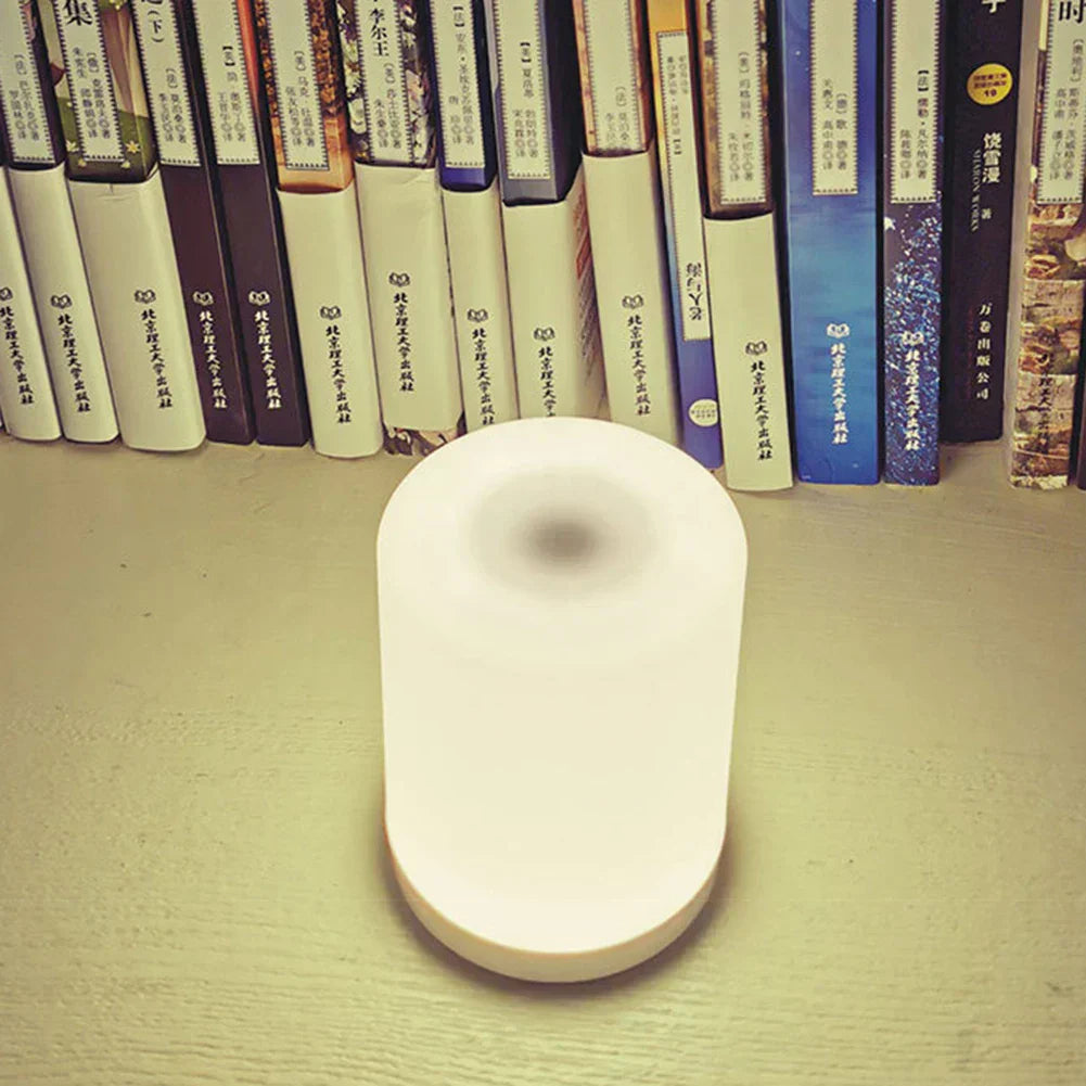 Dimbar LED bordslampa med USB-anslutning för flexibel belysning | Veska Varmt ljus