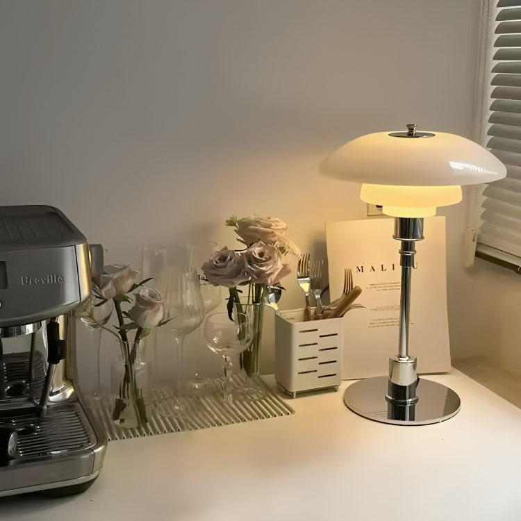 Dimbar Rund Bordslampa | Veska Vit Silver