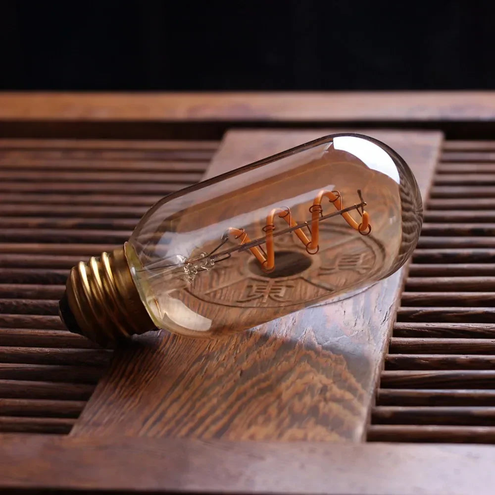 Dimbar Vintage LED-lampa (3W, E27-fäste) - Guldig spiraltråd för ljuskronor och dekorativ belysning | Veska
