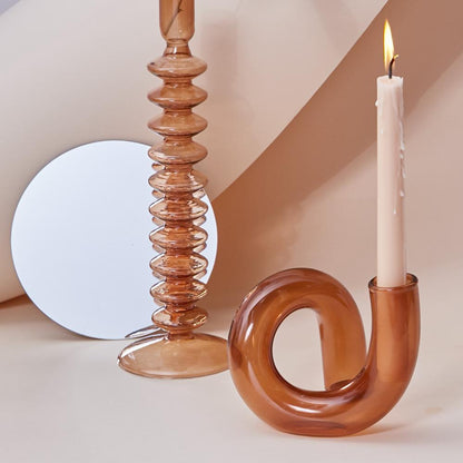 Elegant glasvas med integrerad ljuslykta för stilfull bordsdekoration | Veska