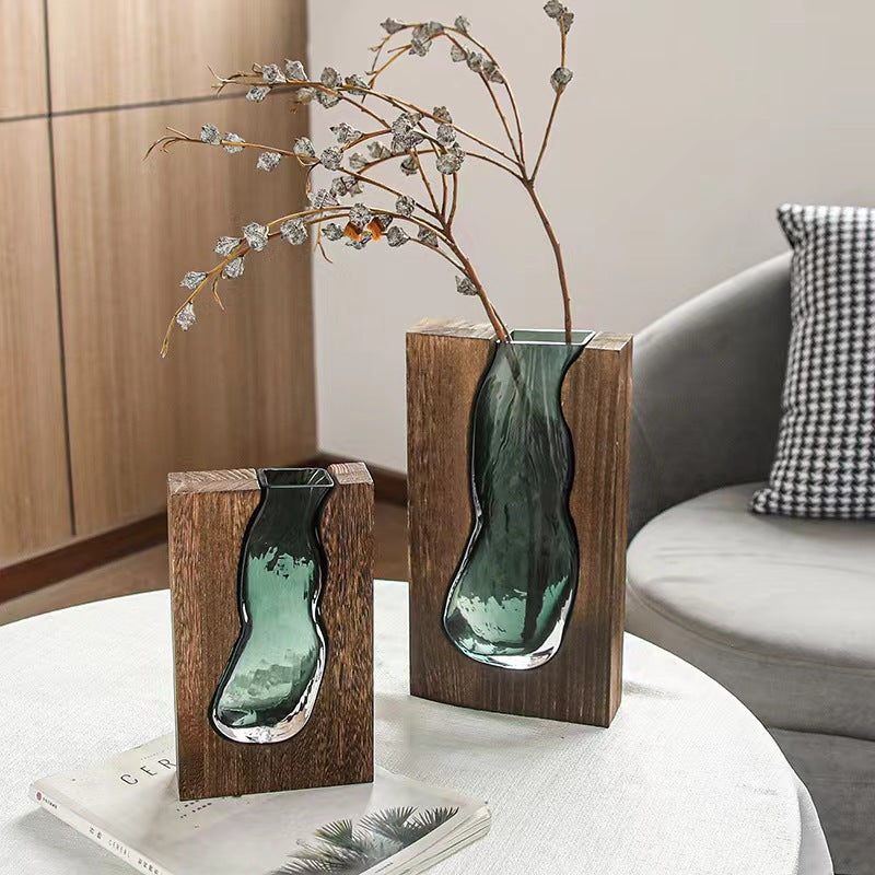 Elegant glasvas med träbas stilfull dekoration för alla rum | Veska