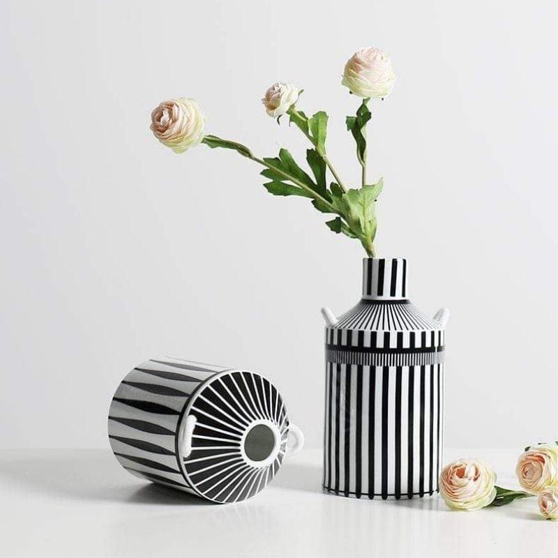 Elegant keramikvas för en modern atmosfär | Veska