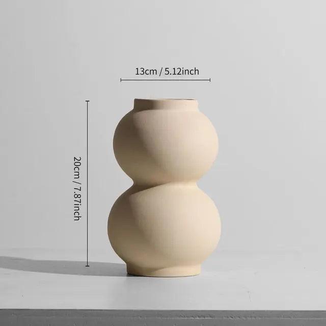 Elegant keramikvas i minimalistisk design | Veska Ingrid 8