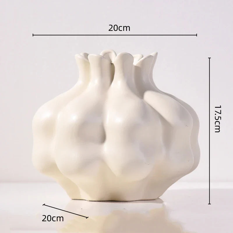 Elegant vit keramik granat vas skulptural keramik vas 20 x 17,5 cm mjuk gräddvit | Veska