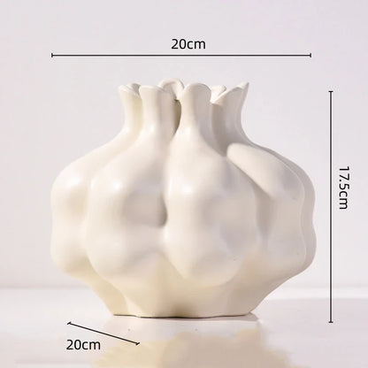 Elegant vit keramik granat vas skulptural keramik vas 20 x 17,5 cm mjuk gräddvit | Veska