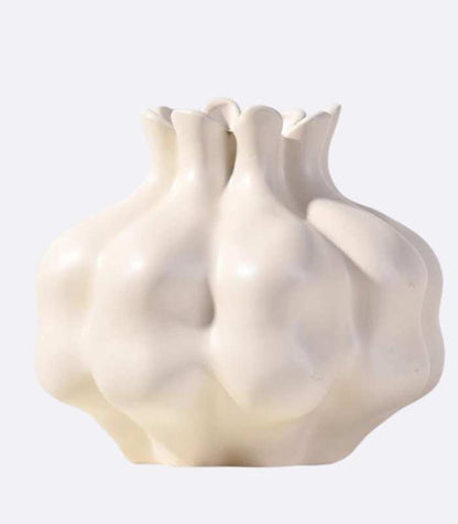 Elegant vit keramik granat vas skulptural keramik vas 20 x 17,5 cm mjuk gräddvit | Veska