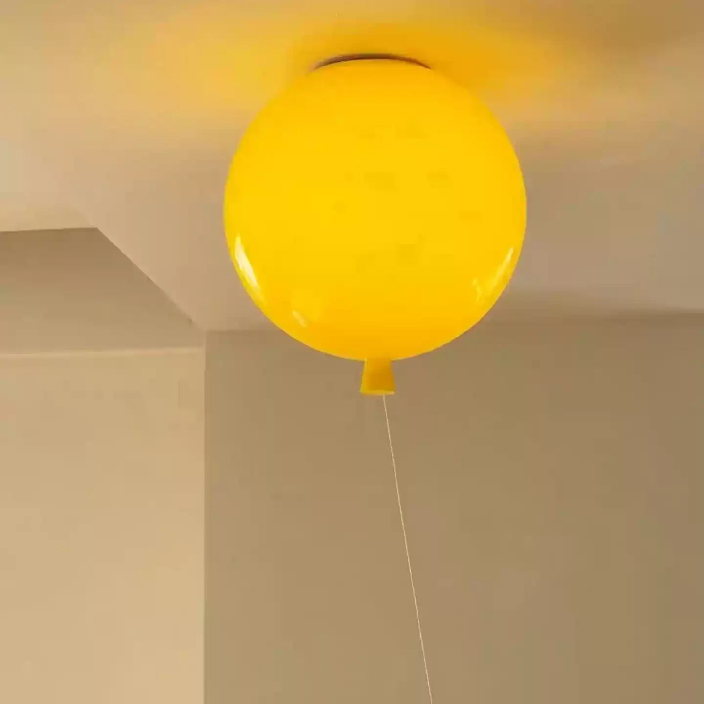 Färg Orbit Ballong Akryl Pendellampa | Veska