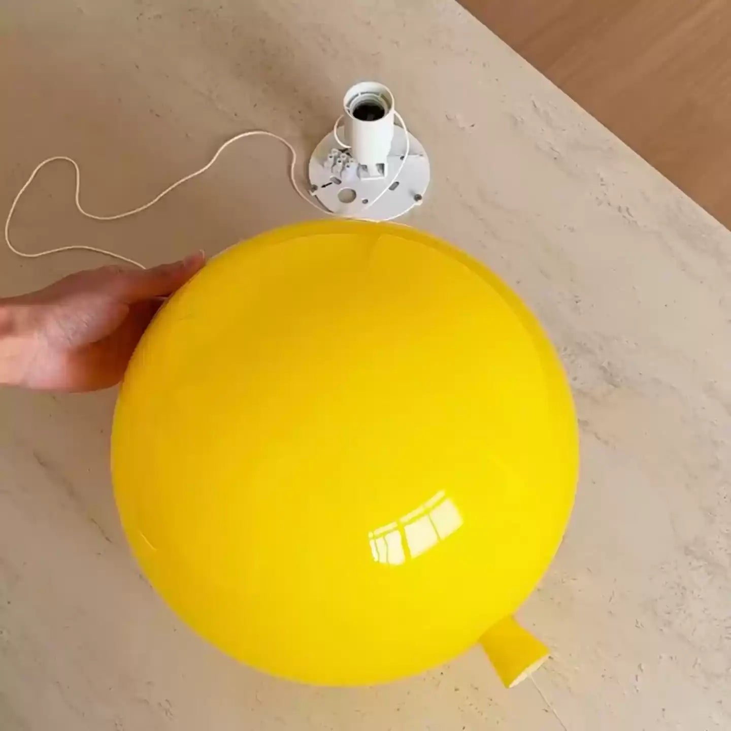 Färg Orbit Ballong Akryl Pendellampa | Veska