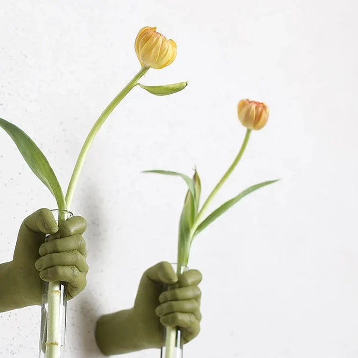 Flower Grab Väggvas | Veska