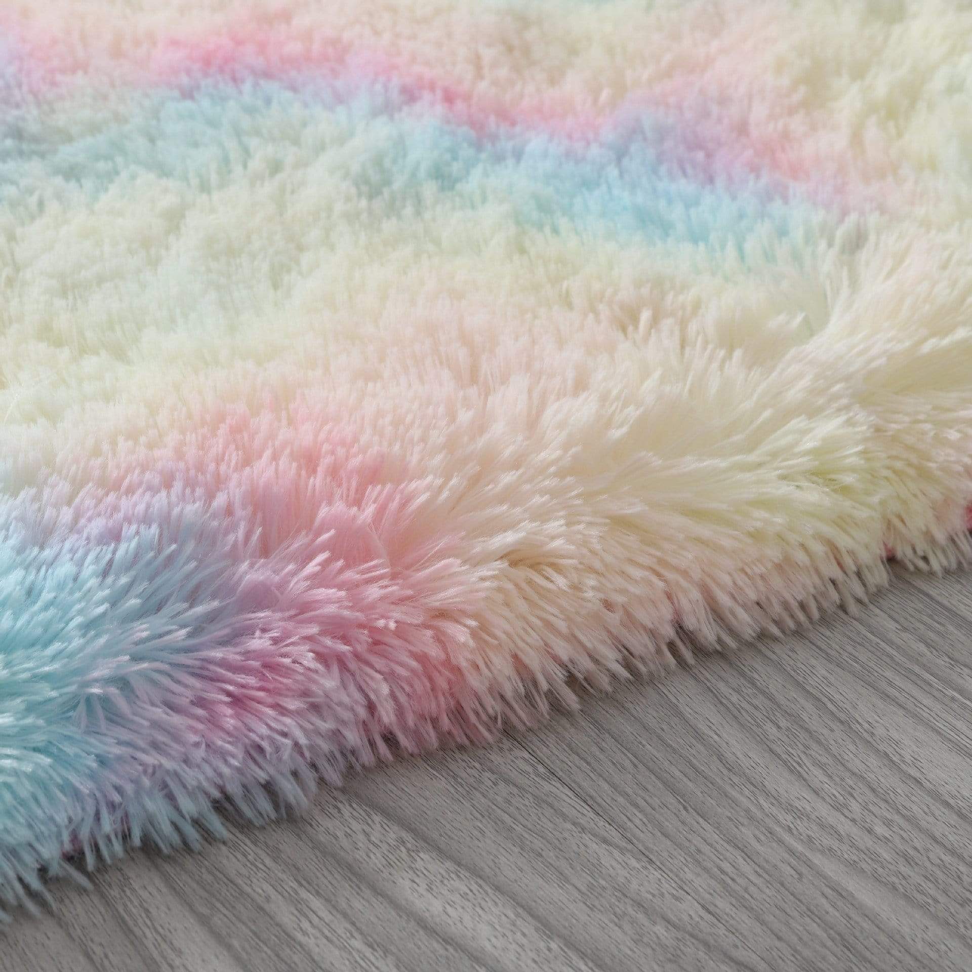Fluffig Regnbågsmatta | Veska
