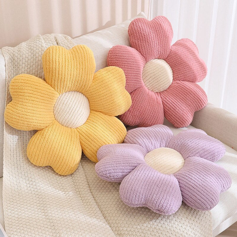 Fluffy Clover Flower Cushion | Veska
