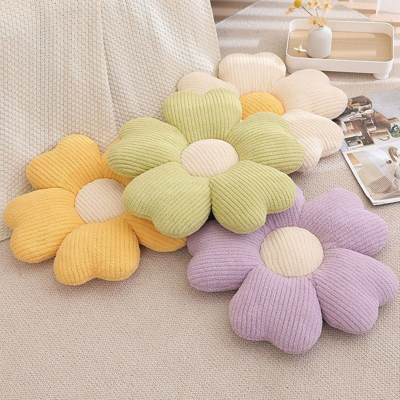 Fluffy Clover Flower Cushion | Veska