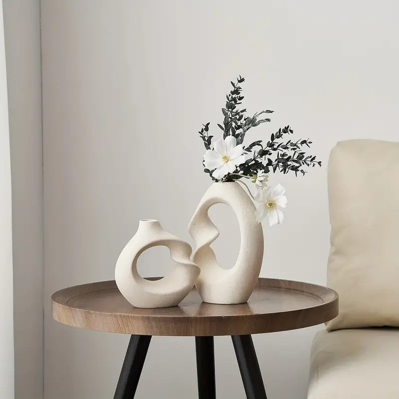 FormaLuxe Skulpturala keramiska vasar set med modern elegans | Veska