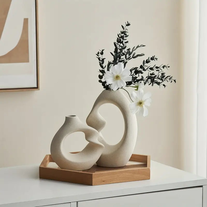 FormaLuxe Skulpturala keramiska vasar set med modern elegans | Veska