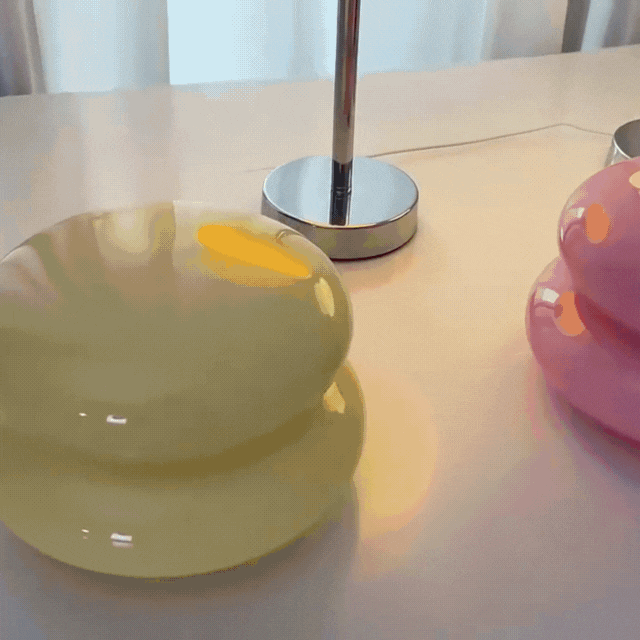 GlamoraLite - Elegant Glastabellampa för Ditt Inre | Veska
