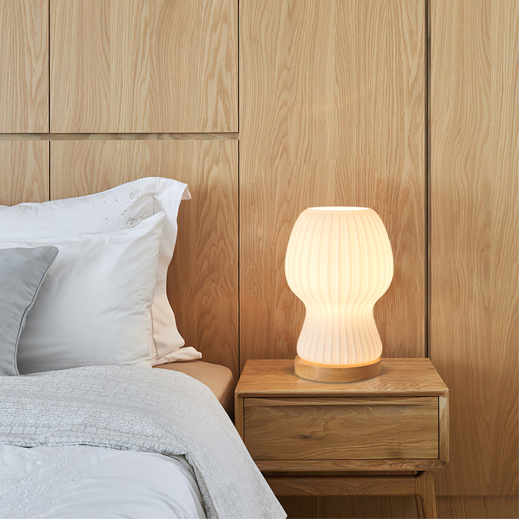 GlowBeam – Viktad glasbordslampa med träaccent | Veska