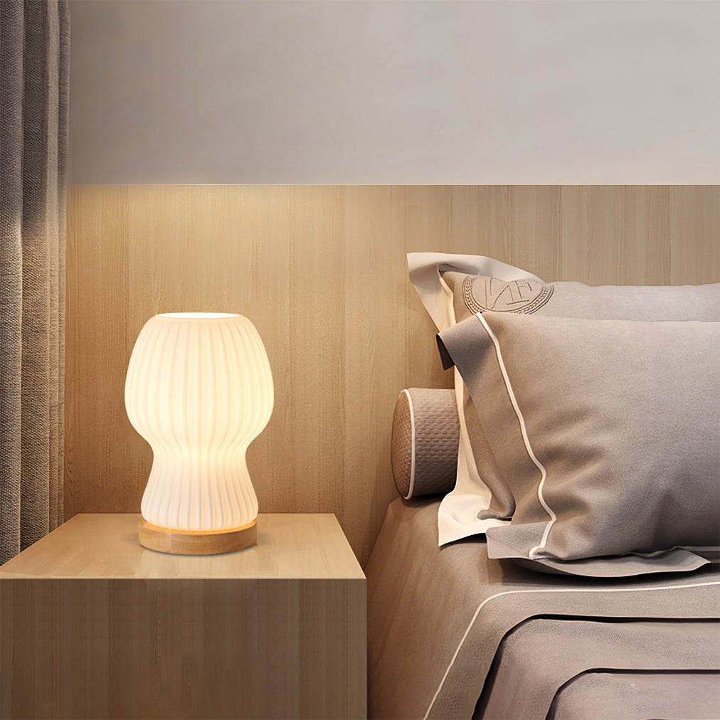 GlowBeam – Viktad glasbordslampa med träaccent | Veska