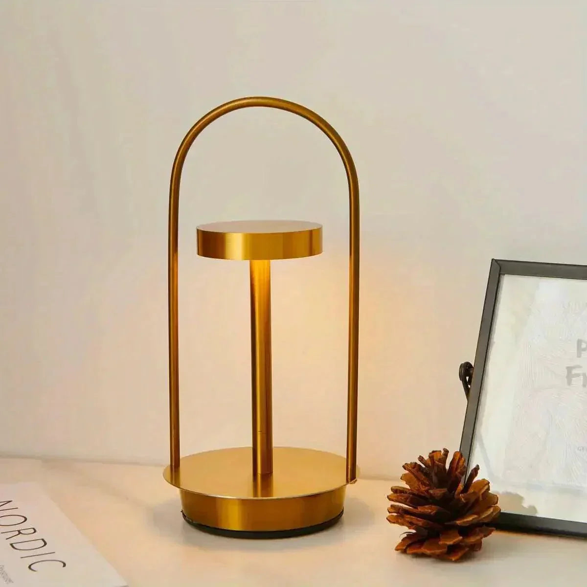 GlowEra - Tidlös Retro Bordslampa | Veska