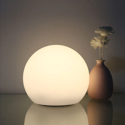 GlowSphere – Bordslampa med modern världslig charm | Veska