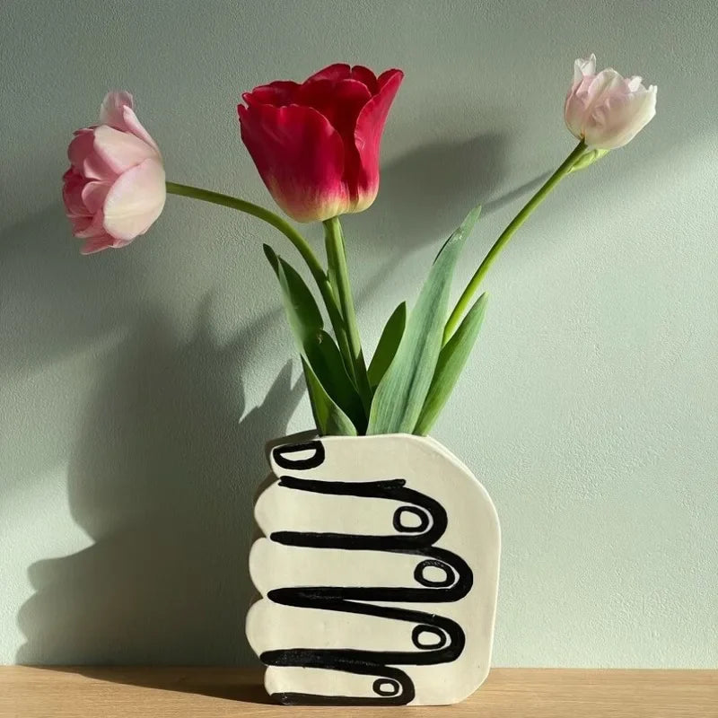 Hand Hållande Blommor Vasu | Veska