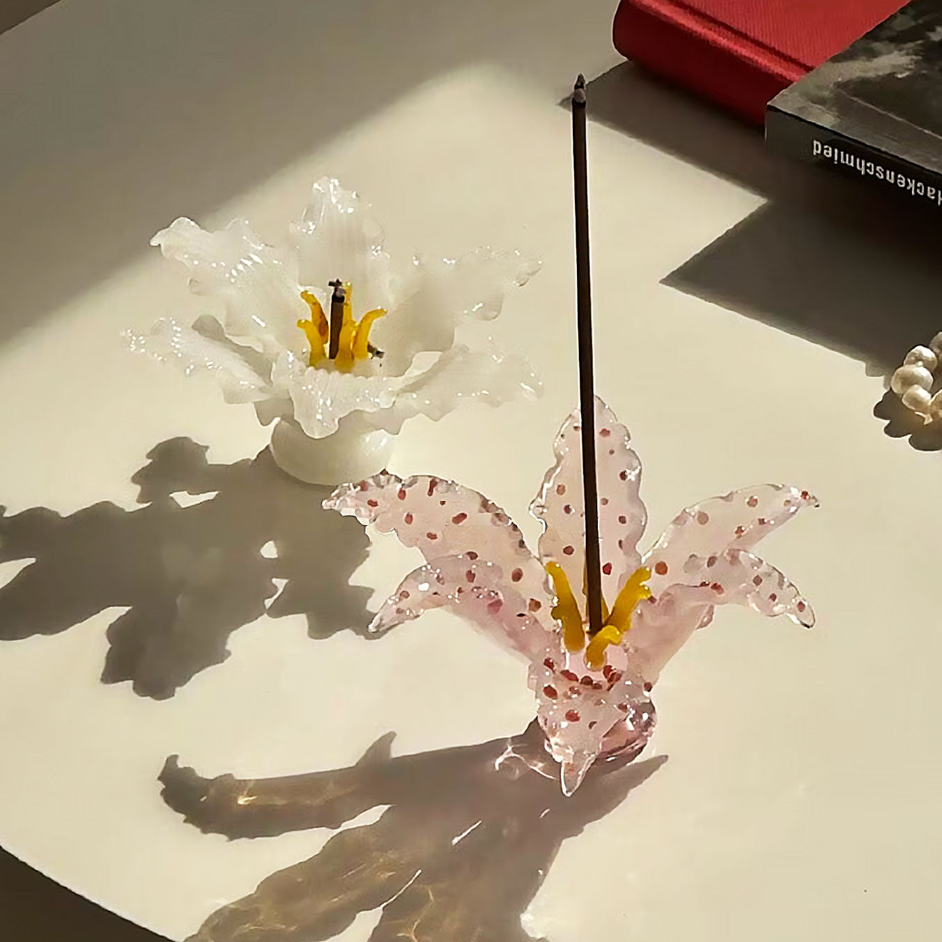 Handgjord 3D Glas Keramik Lilja Rökelsehållare | Veska Vit Glas Lilja