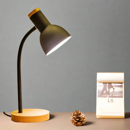 Höst- och Vinterbelysning | Nordisk Kreativ Träkonst Järn LED Skrivbordslampa - Moxie | Veska