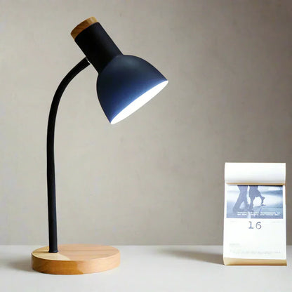Höst- och Vinterbelysning | Nordisk Kreativ Träkonst Järn LED Skrivbordslampa - Moxie | Veska