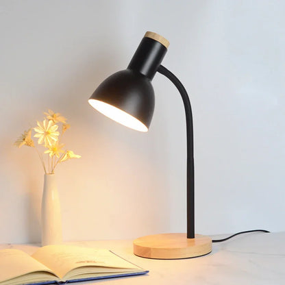 Höst- och Vinterbelysning | Nordisk Kreativ Träkonst Järn LED Skrivbordslampa - Moxie | Veska Svart