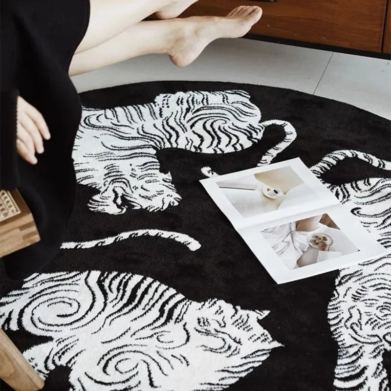 Ink Brush Tiger Mat | Veska