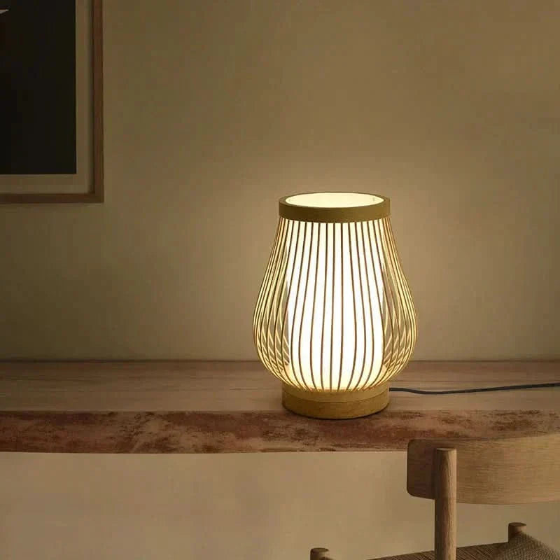 Japansk Bambulampa med Varmt Ljus | Veska