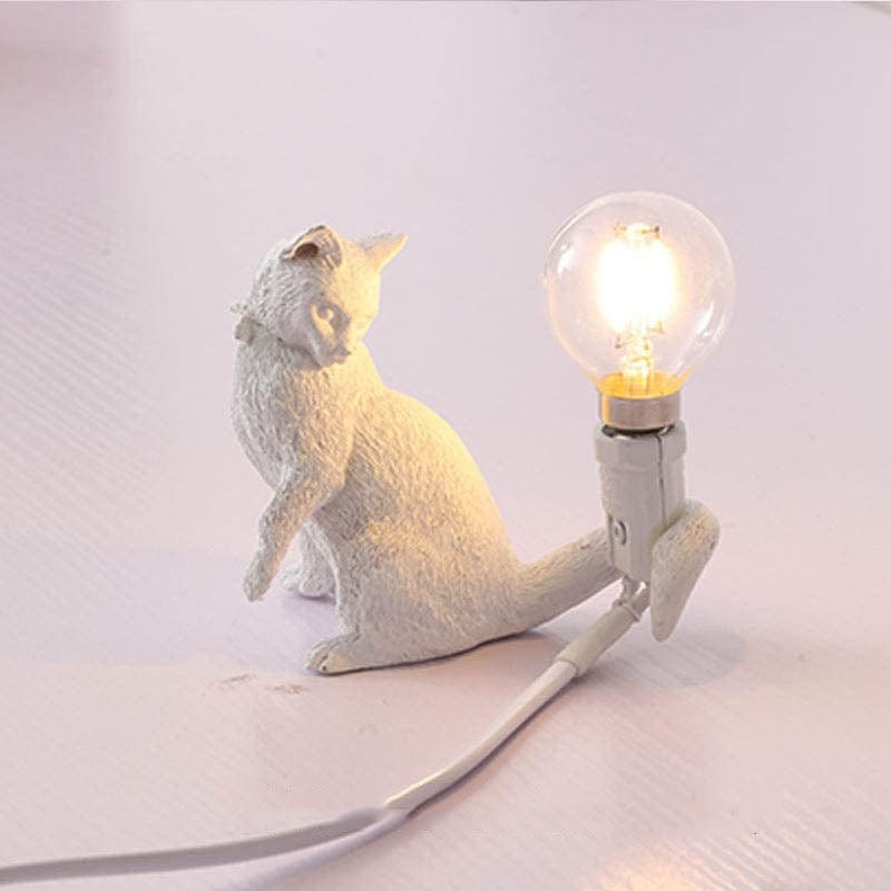 Kattstaty-bordlampa | Veska Vit C