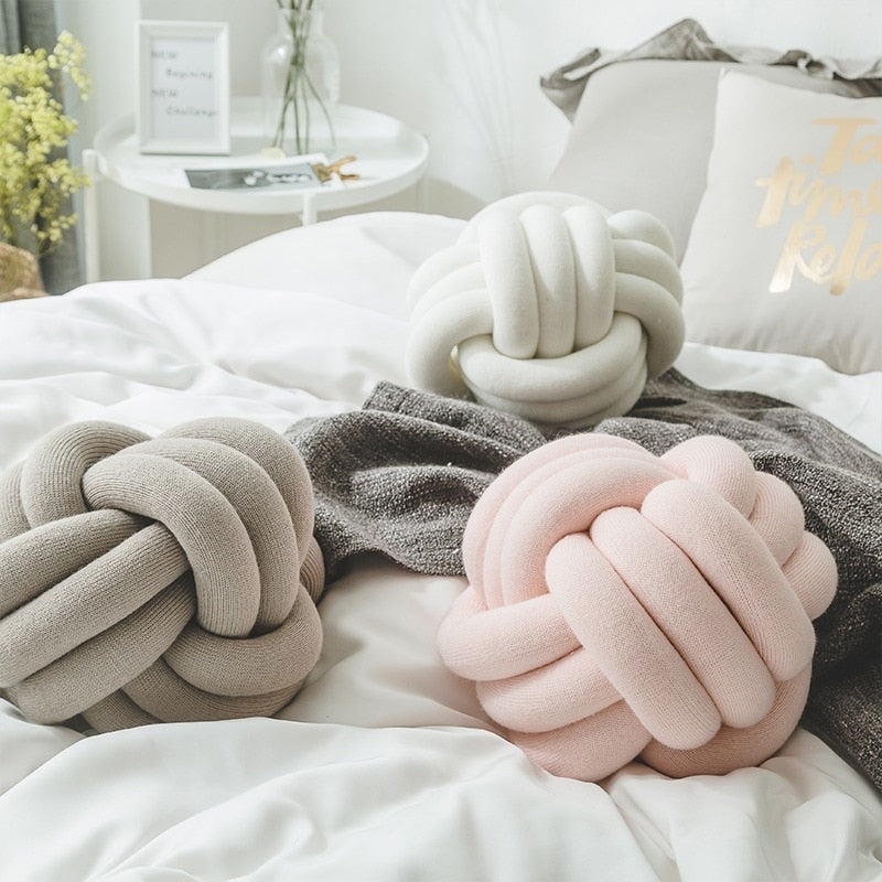 Knot Ball Kudde | Veska