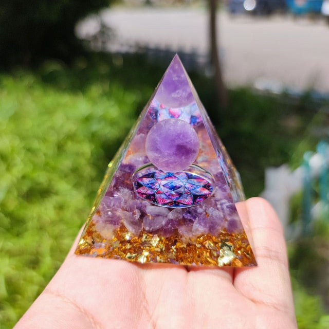 Kreativ Naturlig Kristall Universum Energi Pyramid | Veska 9