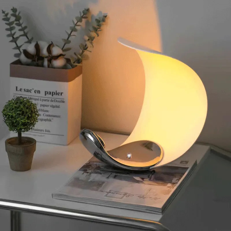 Läsbordslampa "Moonlight Crescent" | Veska