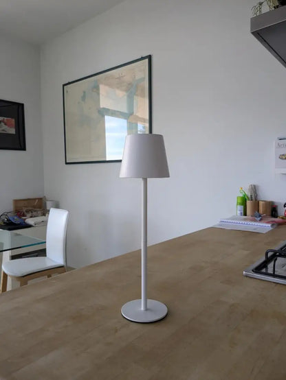 LED Bordslampa – Trådlös, Beröringskontroll & Dimbar Ljus | Veska