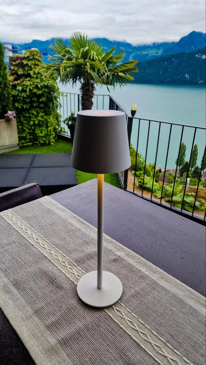 LED Bordslampa – Trådlös, Beröringskontroll & Dimbar Ljus | Veska