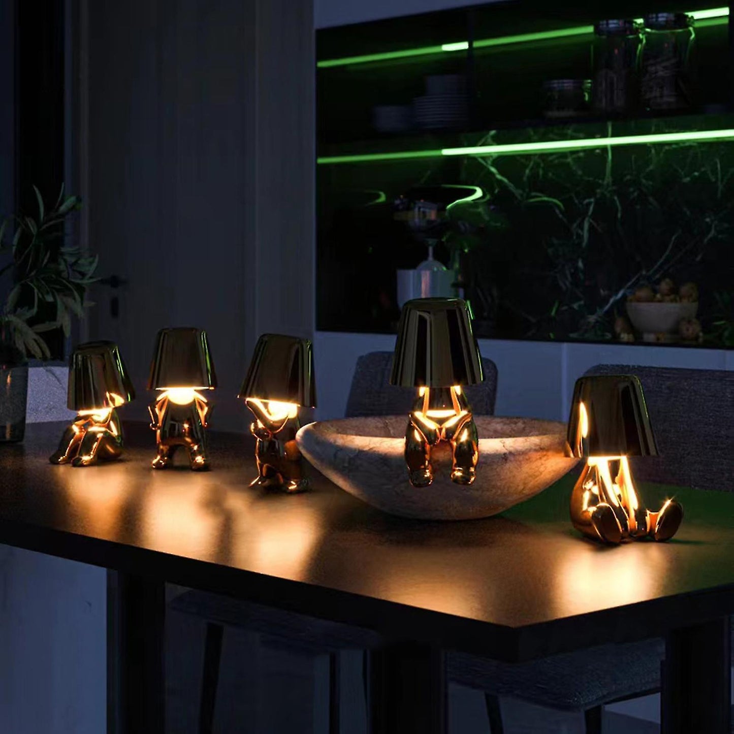 Lekfull Dimbar Bordslampa - LumoPals | Veska