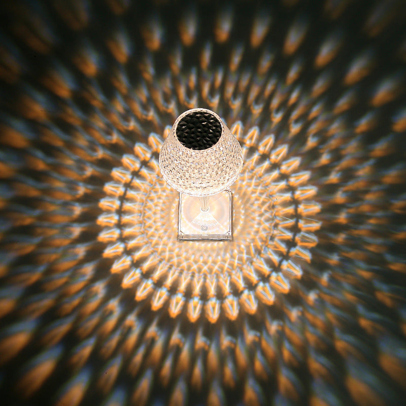 Liesbeth Crystal Lamp – Lyxig Bordslampa med USB-laddningsfunktion Veska
