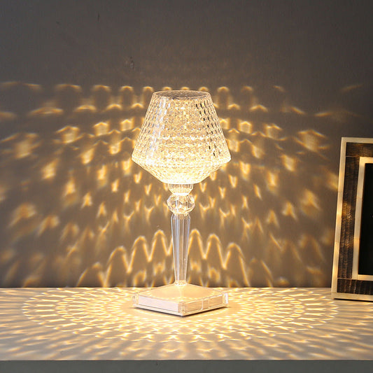 Liesbeth Crystal Lamp – Lyxig Bordslampa med USB-laddningsfunktion Veska
